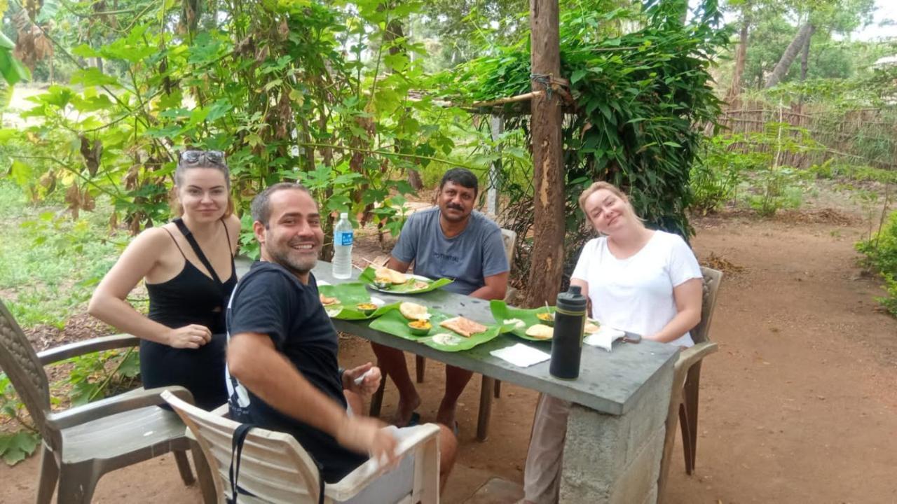 Gopi Plantation Homestay Hampi Extérieur photo